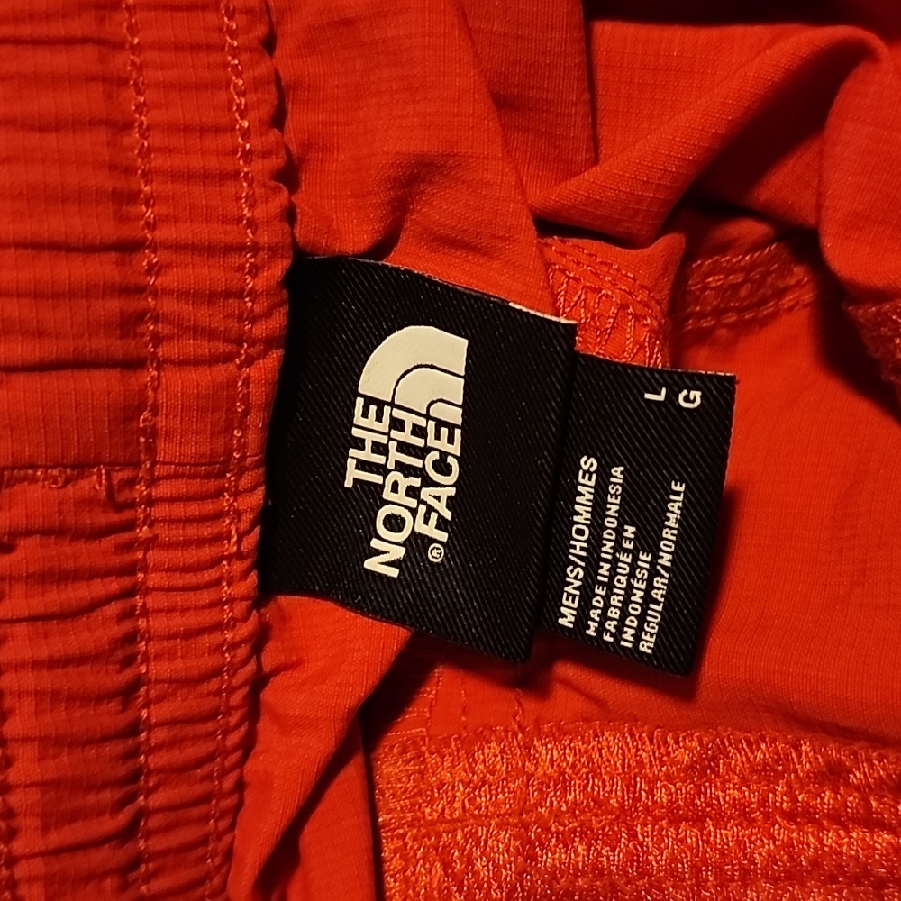 The North Face Men's Size Large Red Shorts - Picture 7 of 7